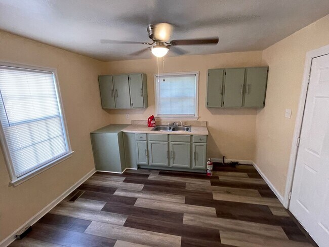 Foto del edificio - 2 Bedroom House - Section 8 Accepted