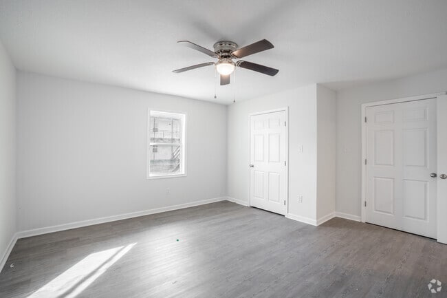 3BR, 2BA - 1,320SF - Bedroom - Orleans Apartments