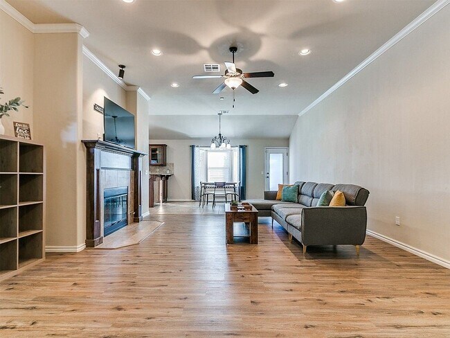 Foto del edificio - 7004 NW 157th St