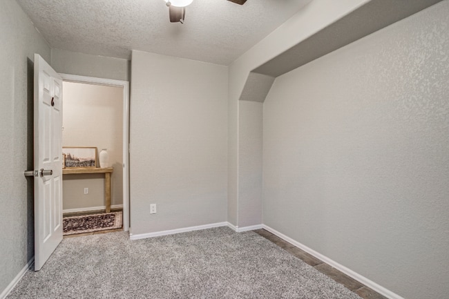 Foto del edificio - 13031 Dexter St