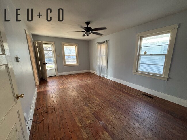 Foto del edificio - 304 E 8th Ave