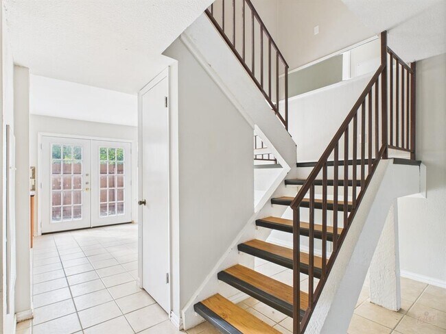 Foto del edificio - 9520 Quail Village Ln