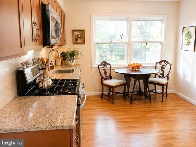 Foto del edificio - 269 Shadybrook Ln