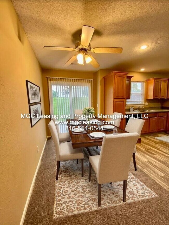 Foto del edificio - Enjoy Winter In Your Charming Townhome At Timber's East!