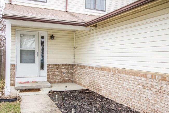 Building Photo - 1838 Keystone Lakes Dr