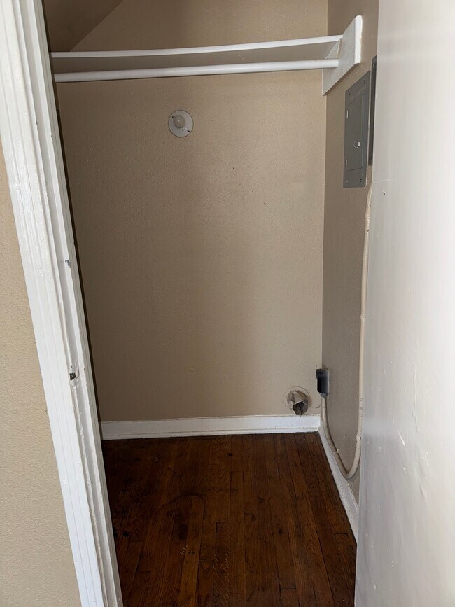 Foto del edificio - 245 Deerwood Dr