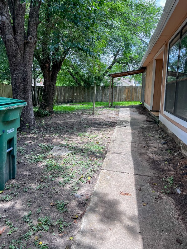 Building Photo - 12704 Hollandale Dr