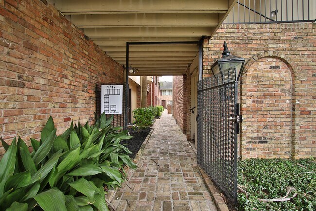 Foto del edificio - 1731 Commonwealth St