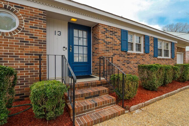 Building Photo - 13 Bosch Lane Newport News VA 23606