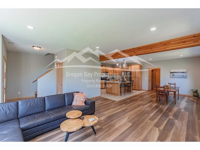 Building Photo - 2229 Timberline Dr