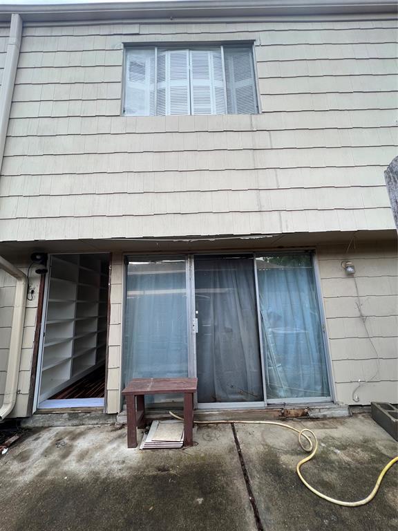 Foto del edificio - 7817 Grove Ridge Dr