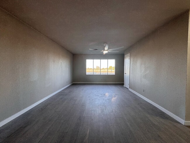 Building Photo - 1908 Inler Ave