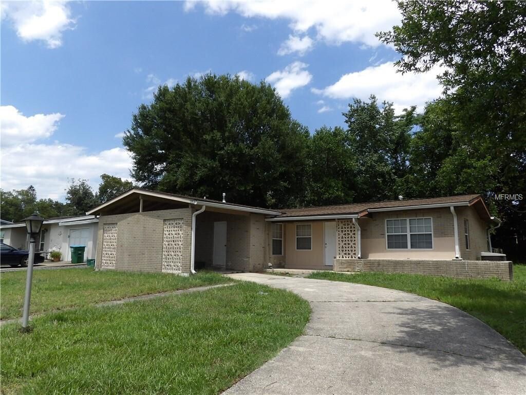 Primary Photo - 2 Bed 1 Bath Home Pet Friendly 1ST MONTH F...