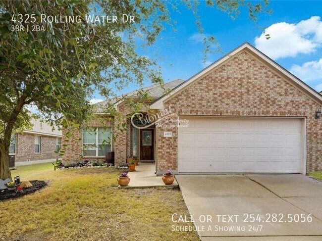 Foto del edificio - 4325 Rolling Water Dr