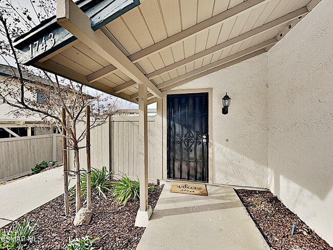 Building Photo - 1743 E Avenida De Las Flores