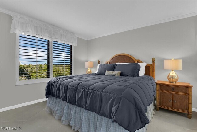 Foto del edificio - 5220 Bonita Beach Rd SW