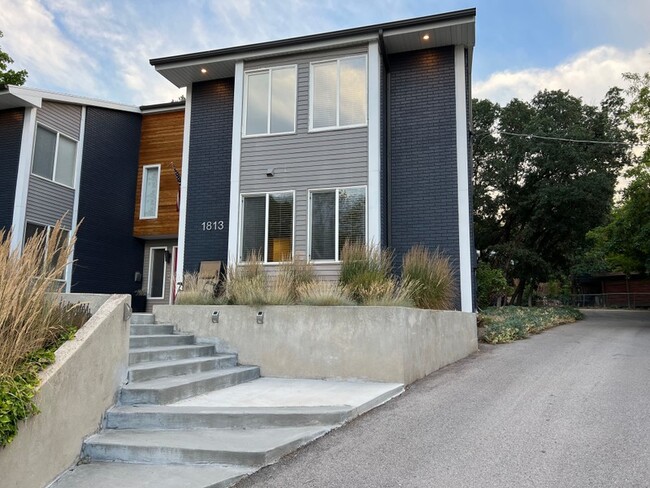 Foto del edificio - 1813 Laurelhurst Dr E
