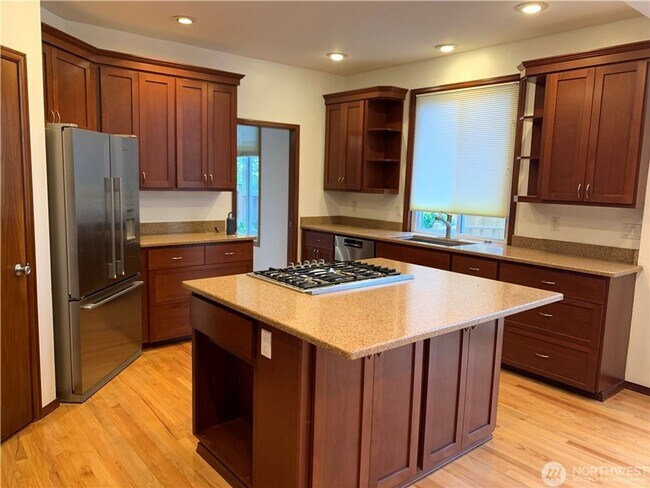 Foto del edificio - 4Bd/2.5Ba Sammamish Home