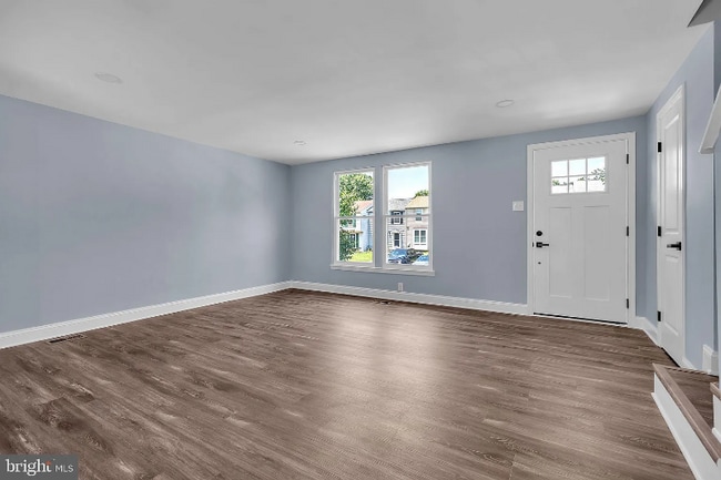 Building Photo - 35 Shrewsbury Ct