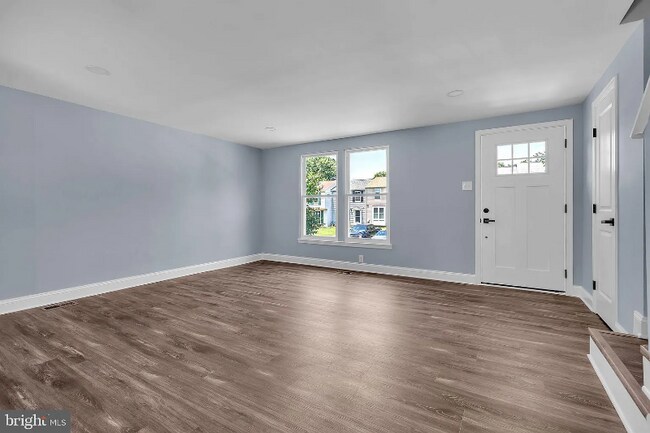 Foto del edificio - 35 Shrewsbury Ct