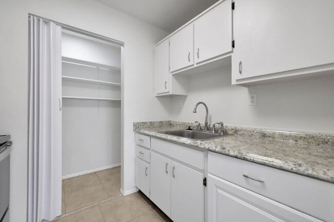 Foto del edificio - 1550 11th St NE