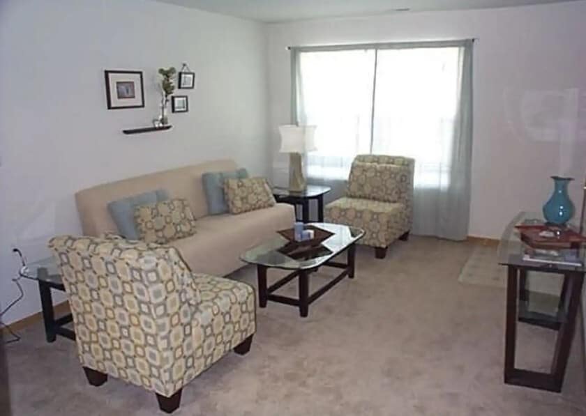 Building Photo - Village Glen Apartments