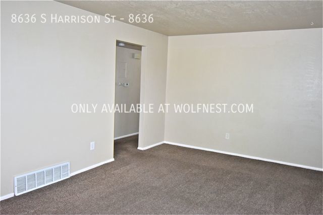 Foto del edificio - Adorable 2 Bed Sandy Condo! No Deposit Opt...