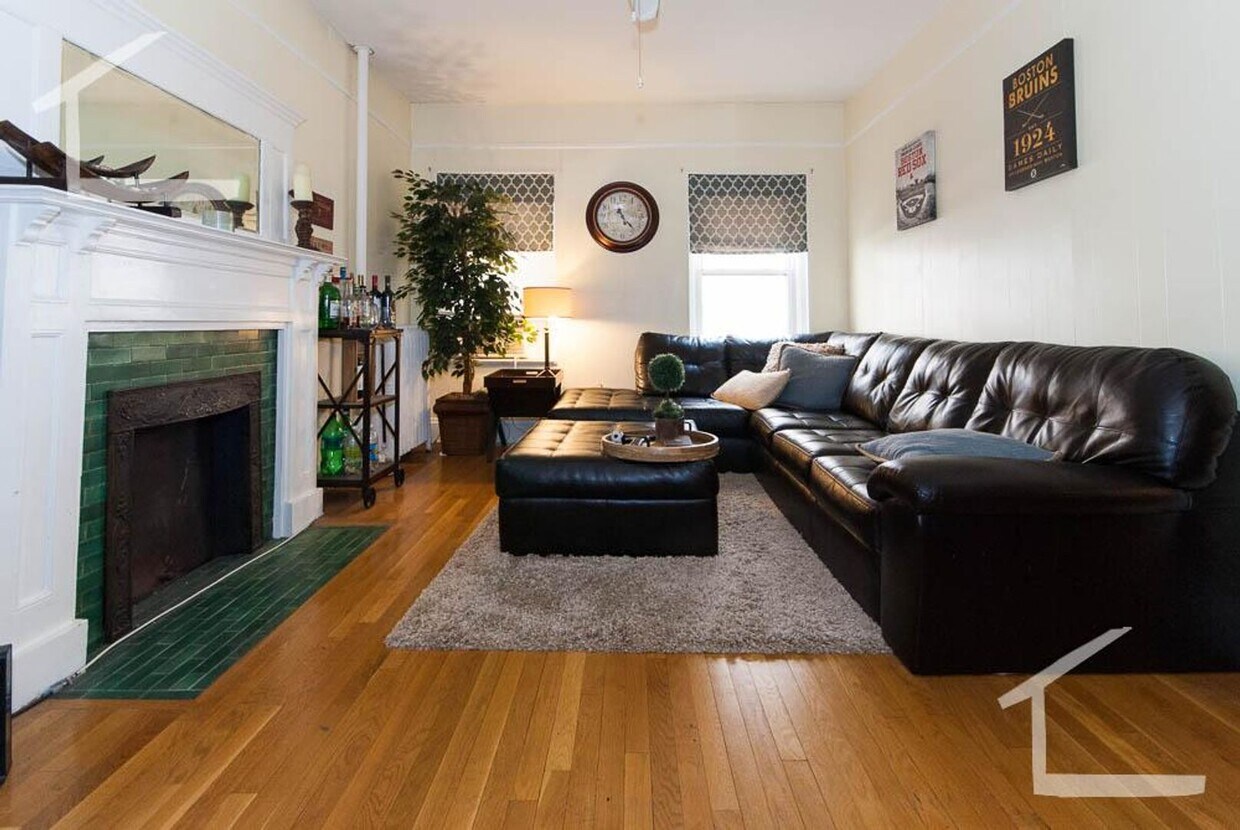 Primary Photo - 2 Bedroom