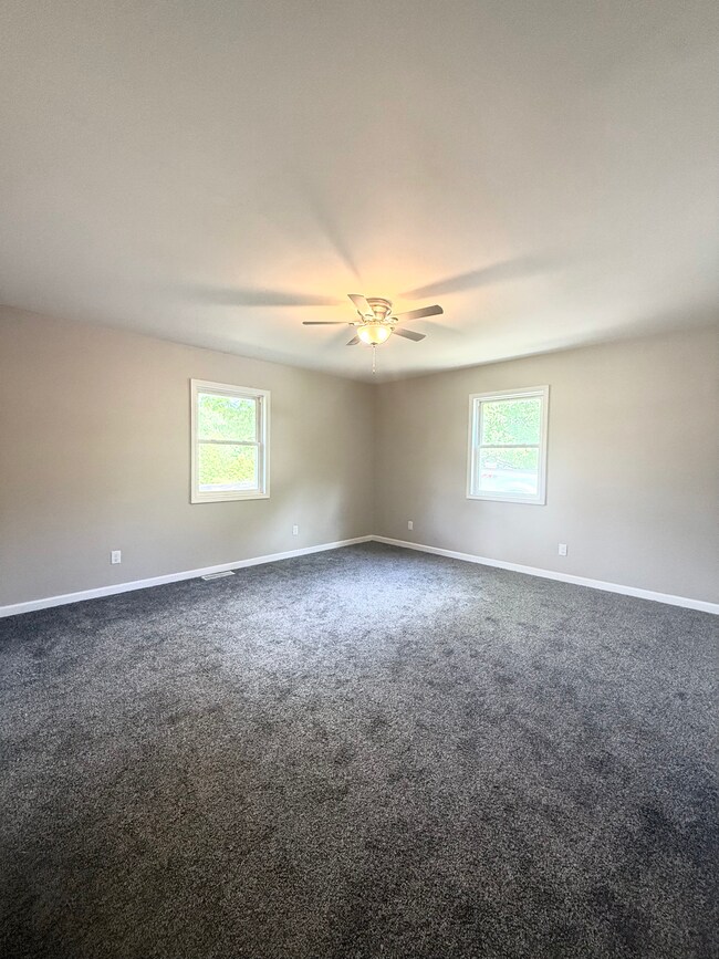 Foto del edificio - 1309 N Woodland Ln