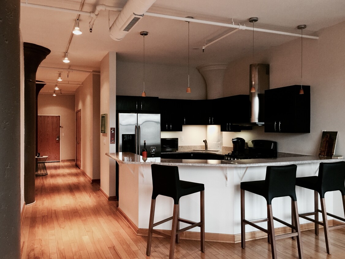 Kitchen - 2077 E 4th St