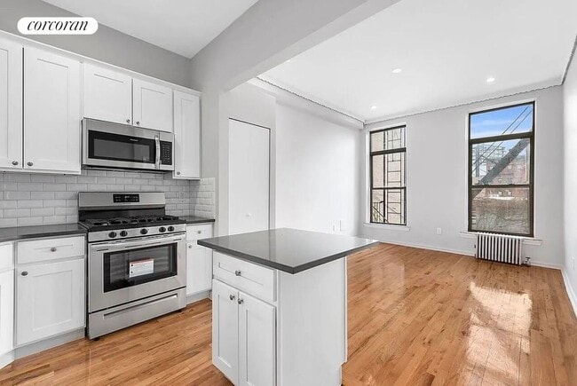 Building Photo - 42 Woodhull St