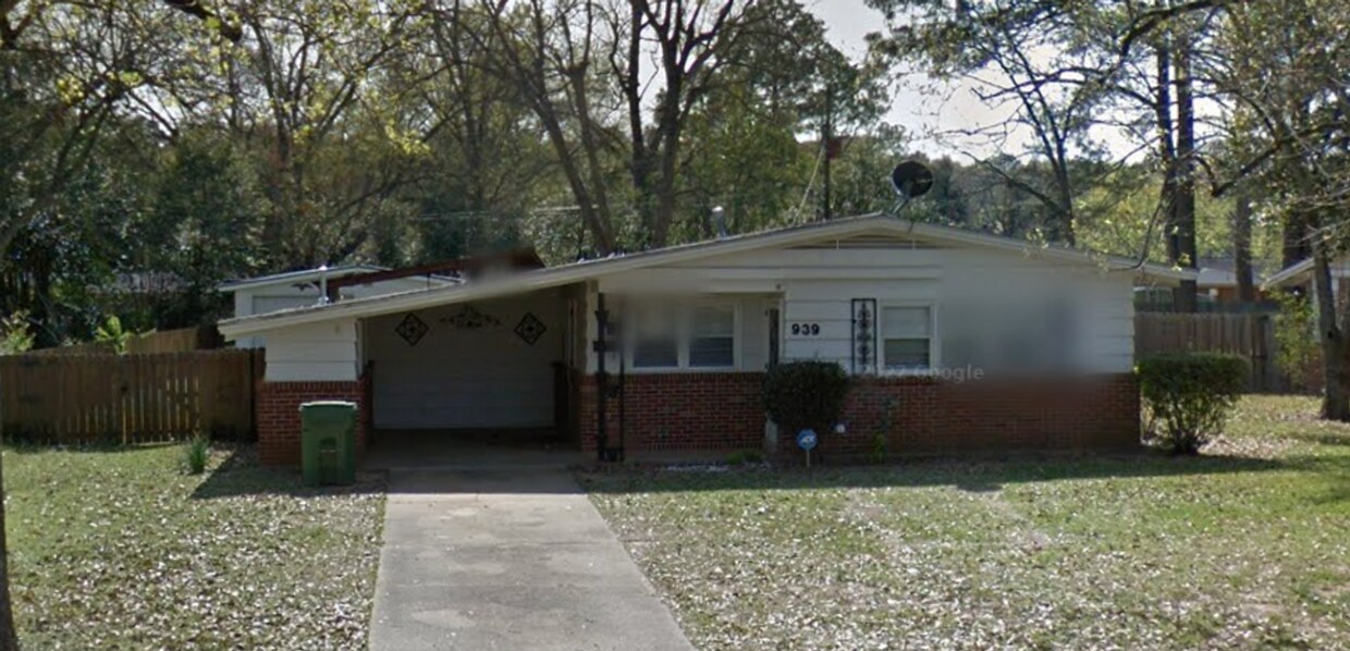 Great Home with Big Back Yard and Great De... House Rental in