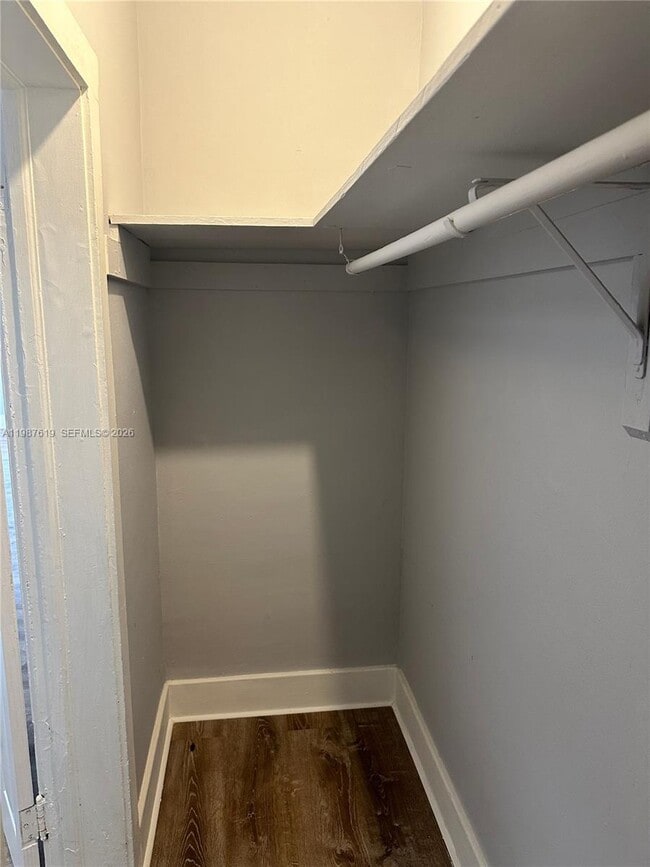 Building Photo - 1053 SW 2nd St