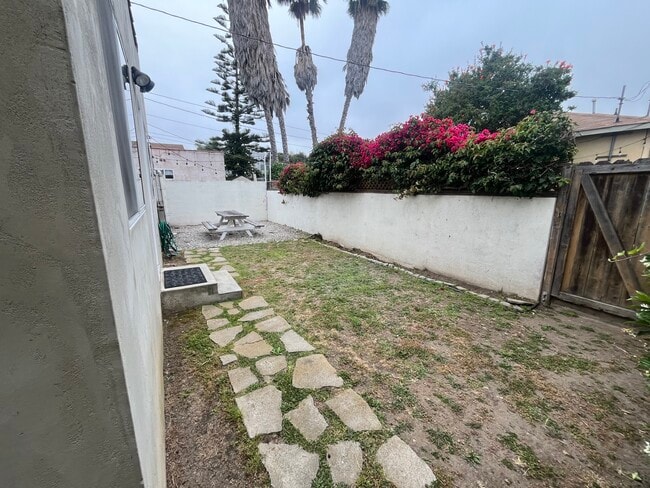 Building Photo - 849 San Miguel Ave