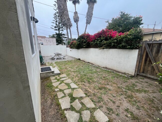 Foto del edificio - 849 San Miguel Ave