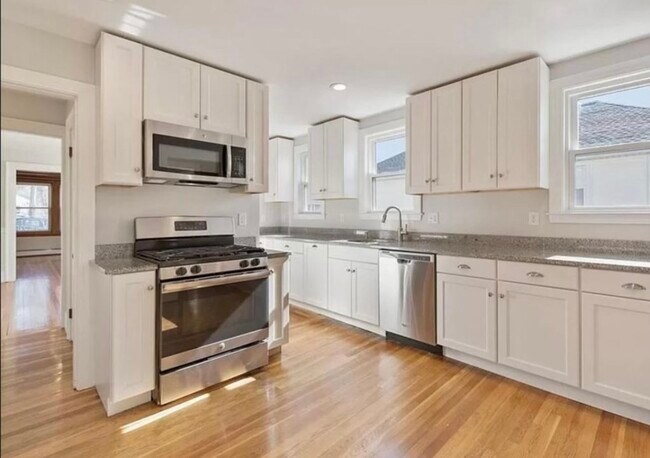 Foto del edificio - 24 Richards Rd