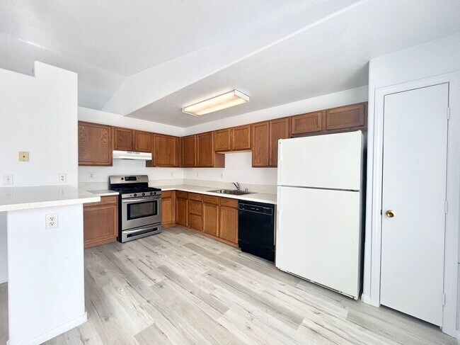 Building Photo - 4651 Wild Oak Way