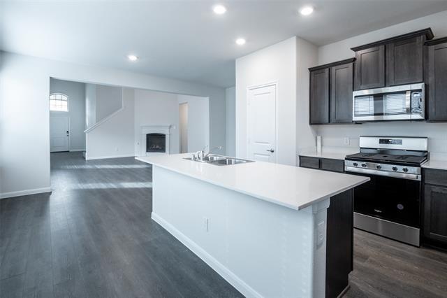 Building Photo - 3951 Oak Crk Cir