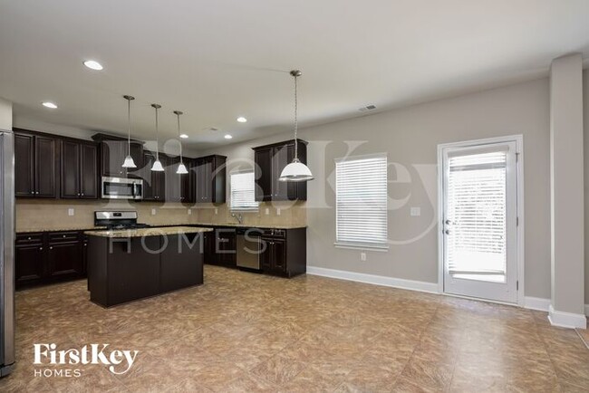 Foto del edificio - 2125 Farmdale Ct NE