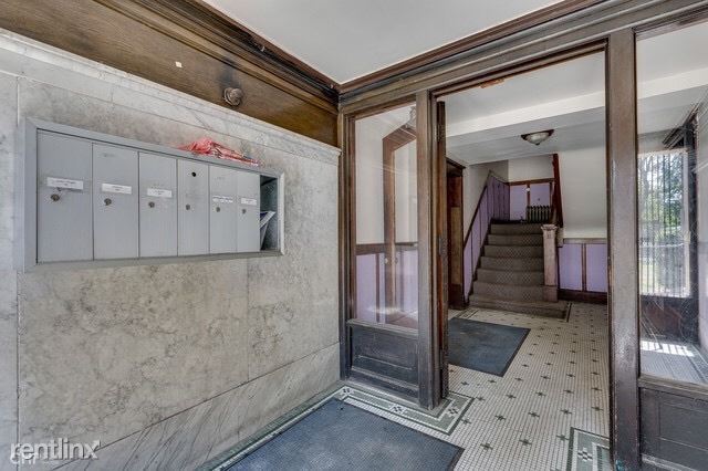Building Photo - 5436 W Ferdinand St