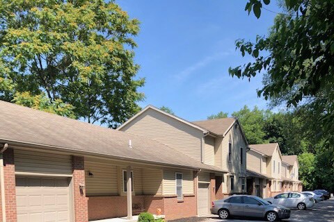 Foto principal - 6544 Brint Rd