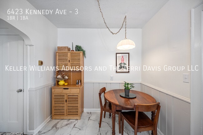 Foto del edificio - 6423 Kennedy Ave