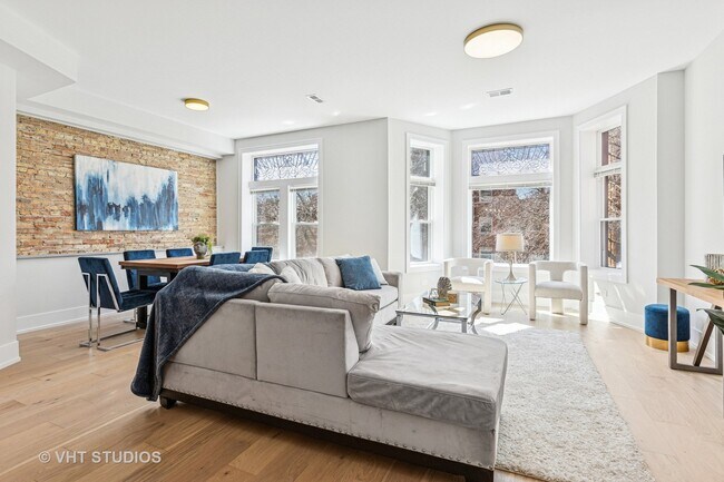 Foto del edificio - 5331 N Kenmore Ave