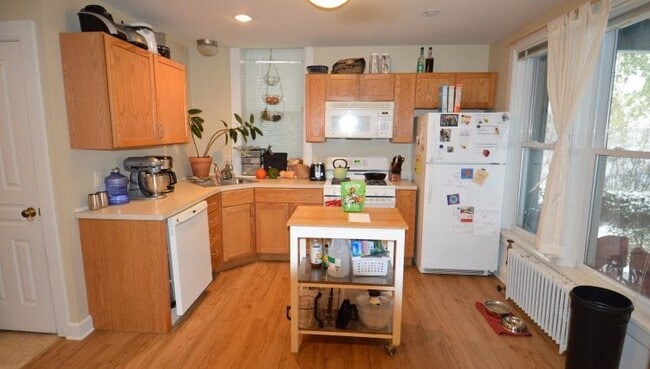 Building Photo - 811 Spaight St
