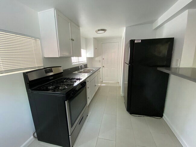 Foto del edificio - 2354 Altman St