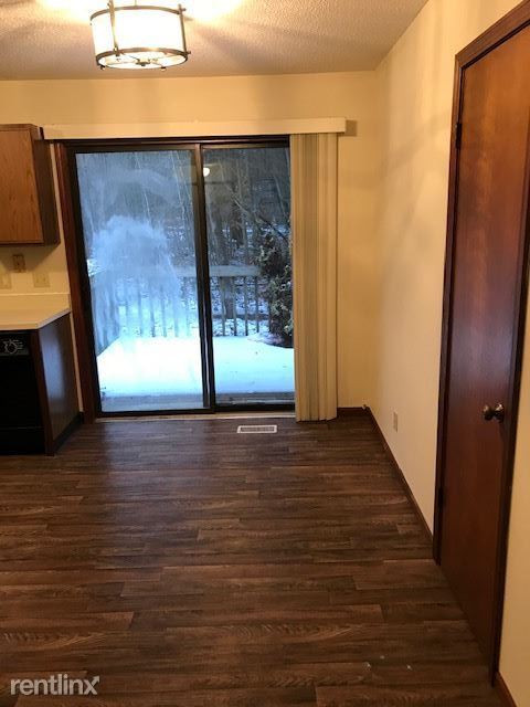 Foto del edificio - 2 br, 1 bath Duplex - 15116 Hickory St.