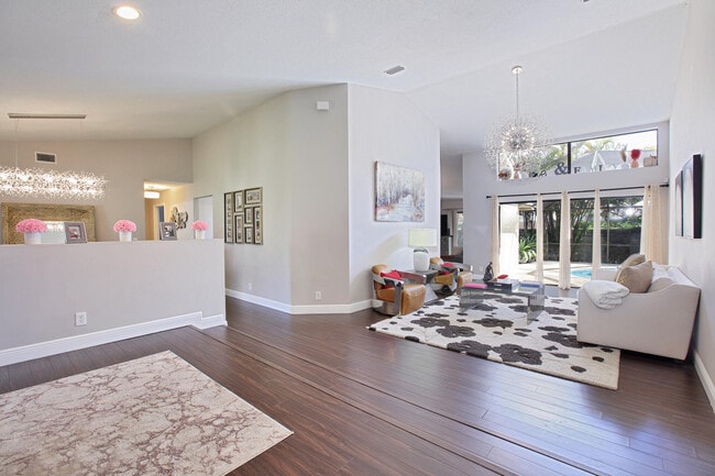 Building Photo - 2186 Amesbury Cir