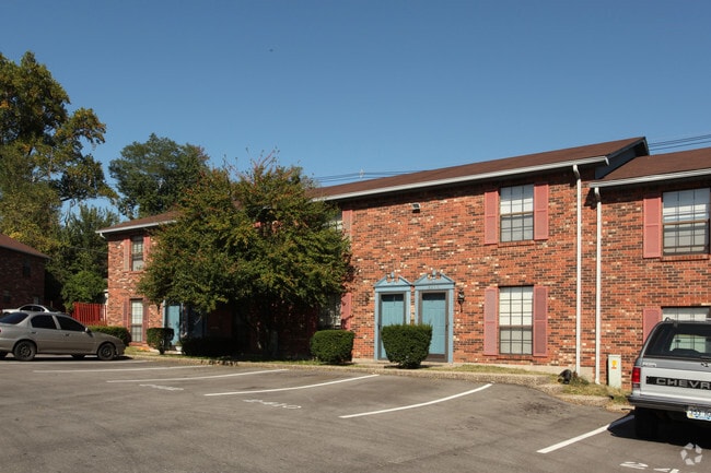 Building Photo - Rosewood Manor