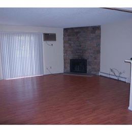 Foto del edificio - 10150 E Virginia Ave