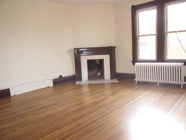 Building Photo - 5926 Elwood St
